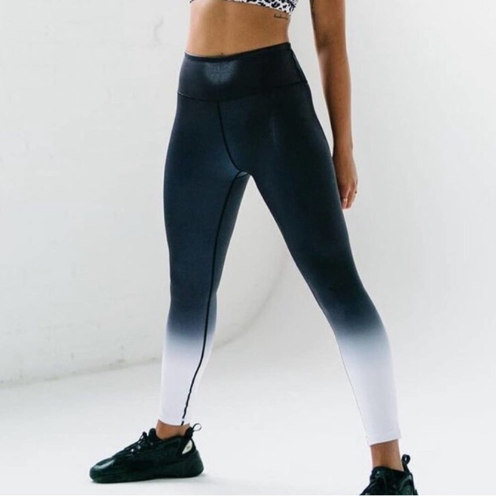Zyia Black Metallic Ombre Light n Tight Hi-rise 7/8 24" Size 12
